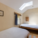 Twin bedroom